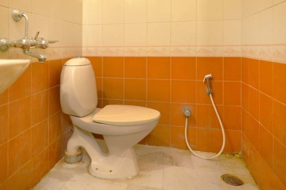 Oyo Sri Nagar Colony 3*